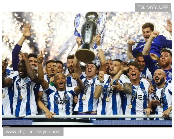 欧冠之夜：明星云集，全球瞩目的足球盛宴，欧冠mv